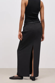 Mid Rise Effortless Maxi Skirt - Black