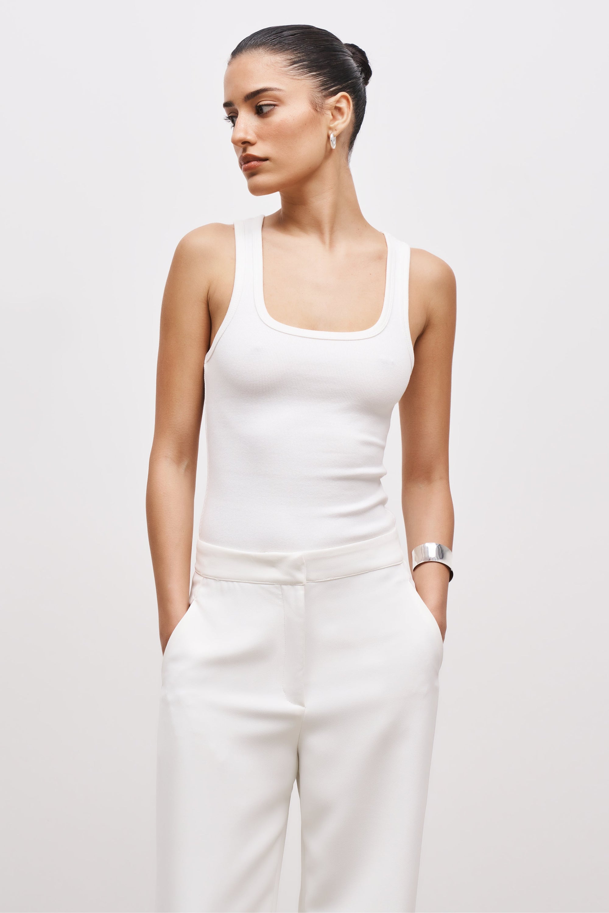 Ribbed Scoop Neck Vest - Ivory