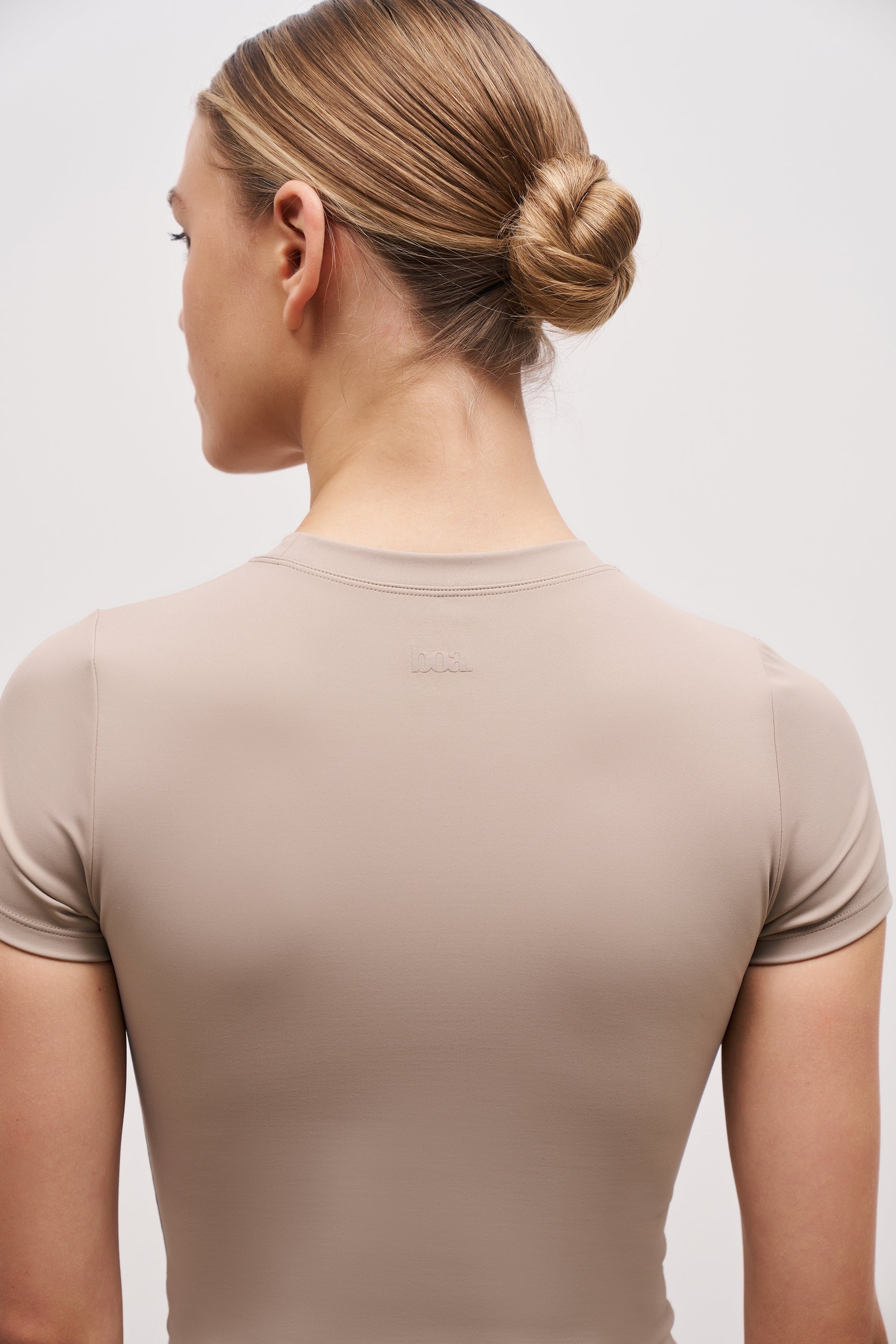 Base Sculpting T Shirt - Taupe