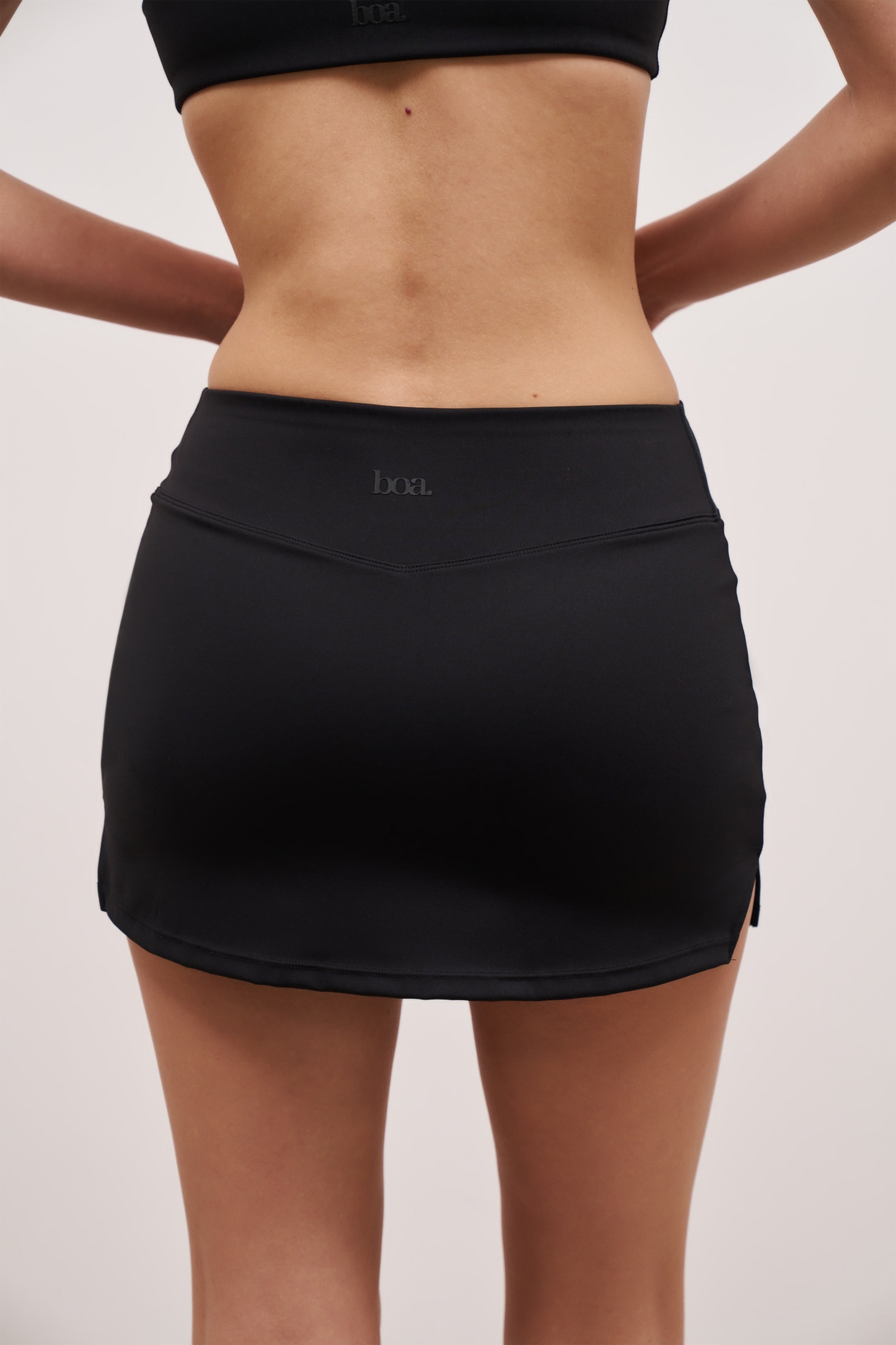 Base Sculpting Tennis Skort - Black