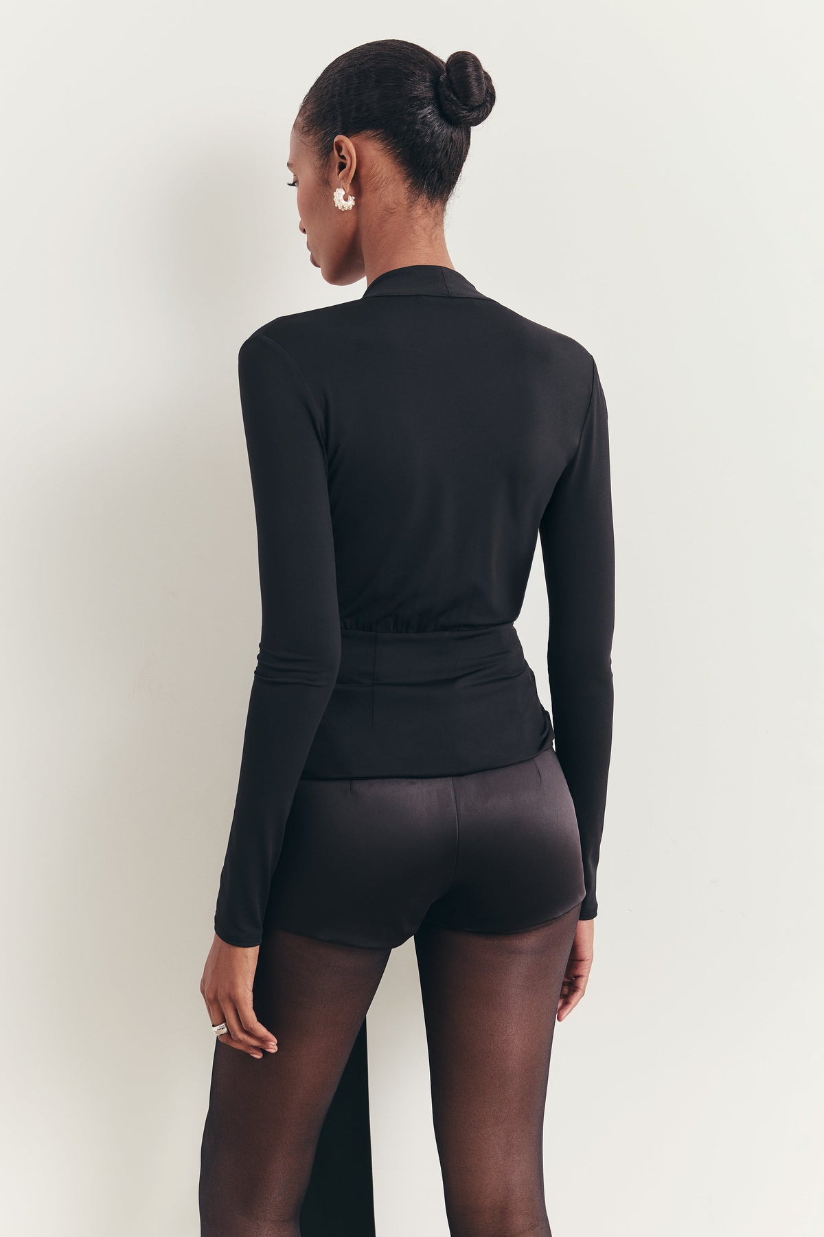 Longsleeve V Neck Tie Waist Top - Black