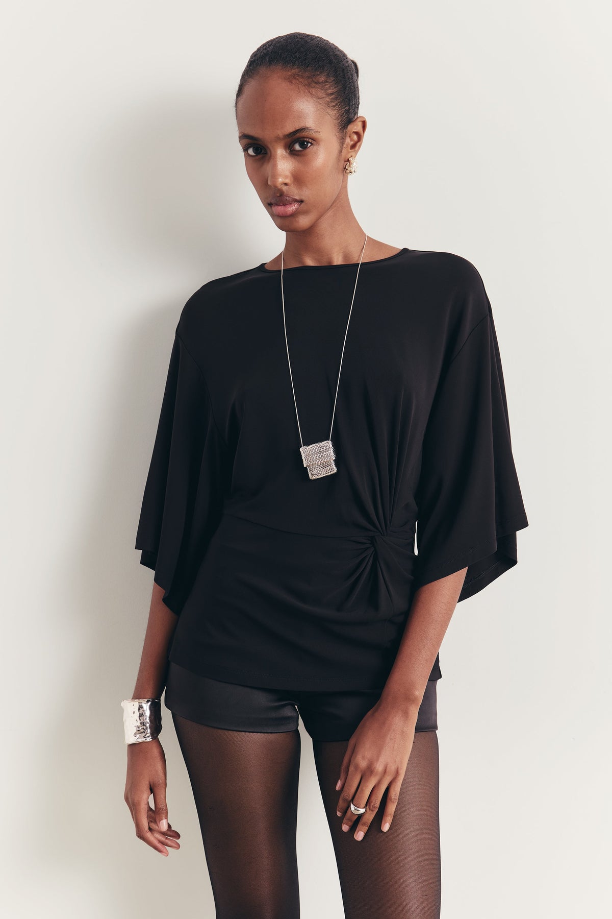 Gathered Knot Detail T-Shirt - Black